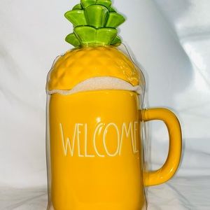 Welcome Pineapple Topper Mug